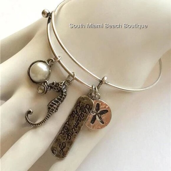 Seahorse Charm Bracelet Silver DREAMING OF SEA Life Pearl Nautical Plated 8" - Picture 11 of 14